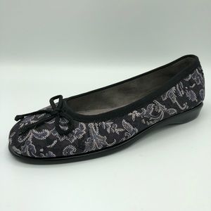 AEROSOLES Teashop Ballet Flats Black Gray